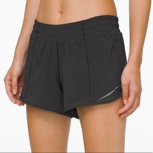 Lululemon Hotty hot shorts black size 2